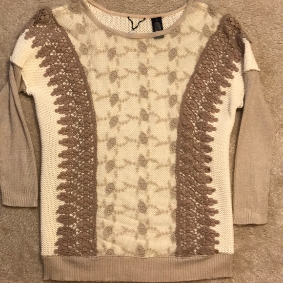 BKE Sweater - Picture 1 of 4